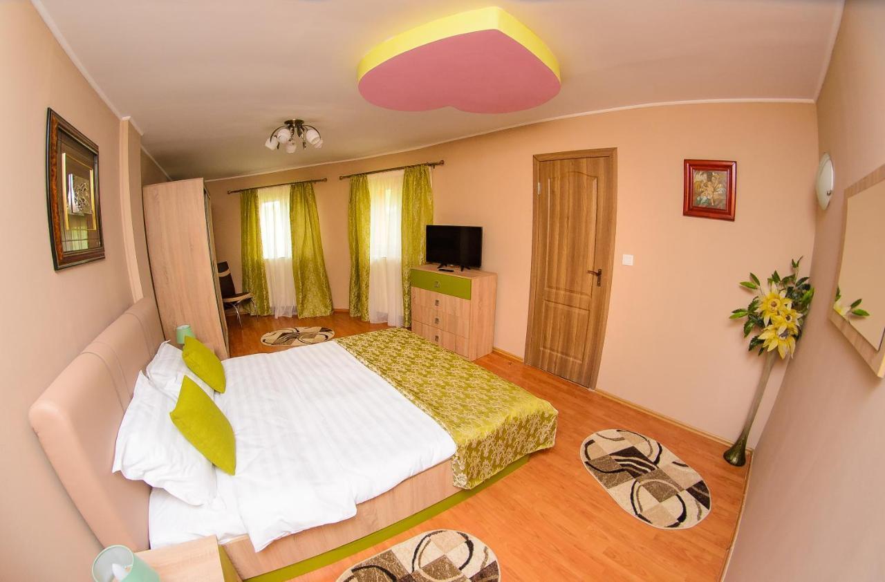 Casa Liana Otel Oradea Dış mekan fotoğraf